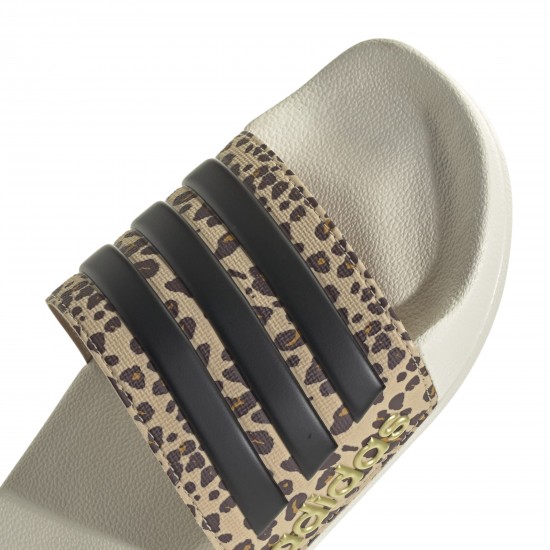 IG3682_8_FOOTWEAR_Photography_Detail View 1_white-550×550